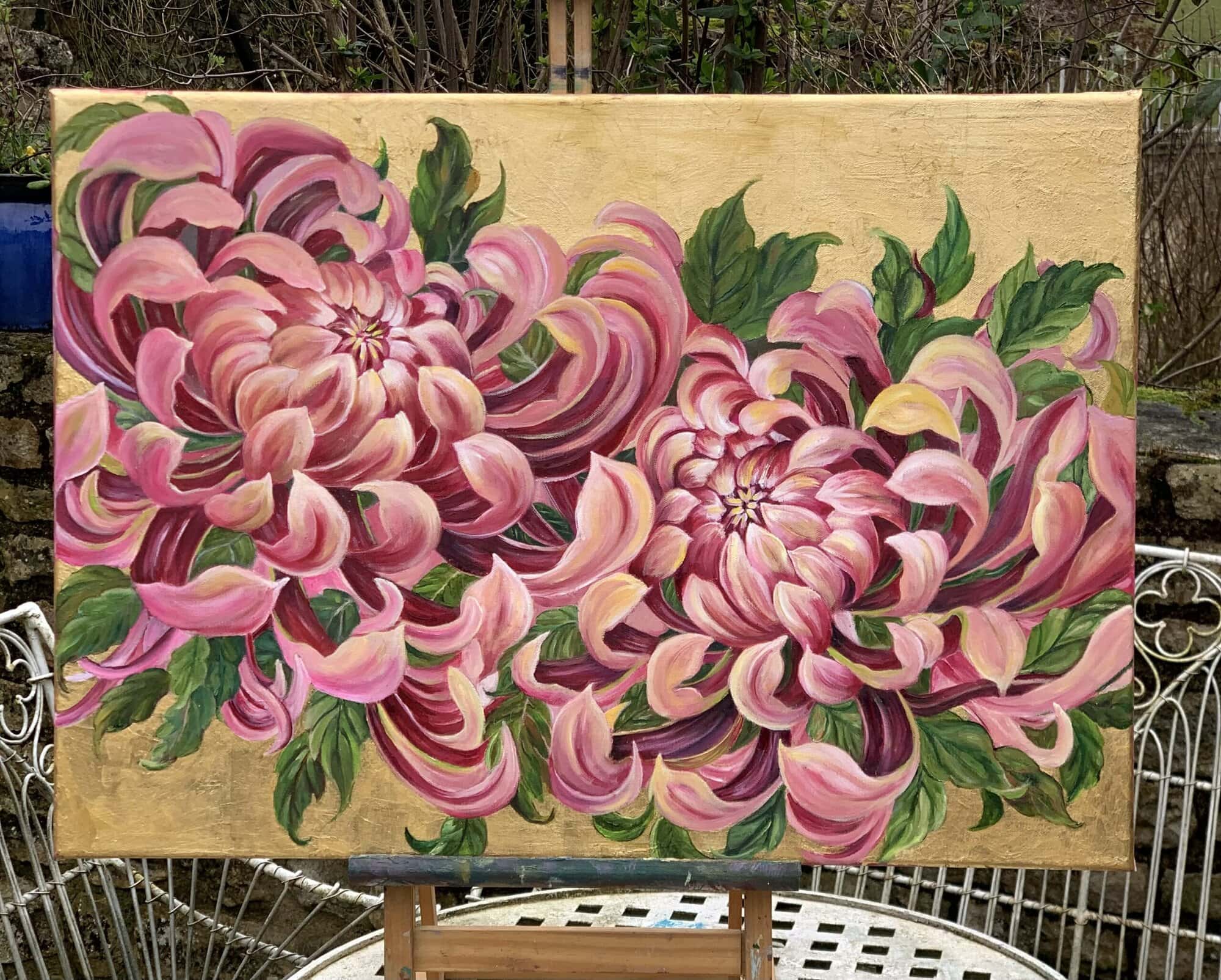 'Vitality' by Tandy Pengelly Wildlife Artist In many cultures, chrysanthemums symbolise endurance, loyalty, and love. In Eastern folklore, particularly in Chinese mythology, they are associated with the idea of living a long, fulfilling life. This title represents the cultural significance of the flower as a symbol of vitality and its deep-rooted presence in folklore. Size: 50cm x 70cm Medium: Oil Painting on Gold Leaf Background Certificate of Authenticity UV Protected Varnish